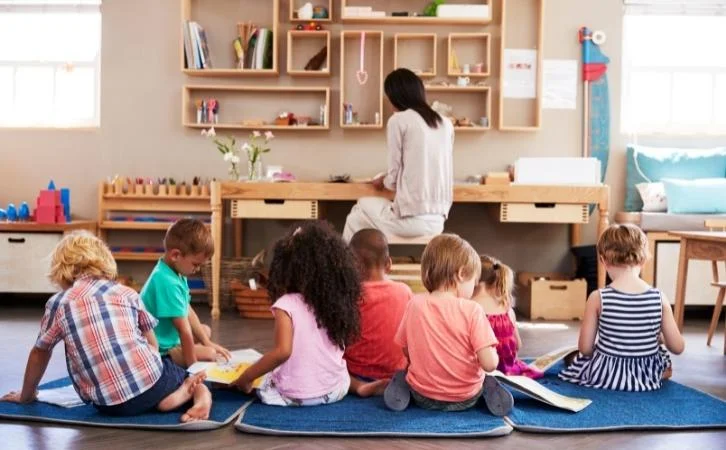 7 Key Elements of a Montessori School